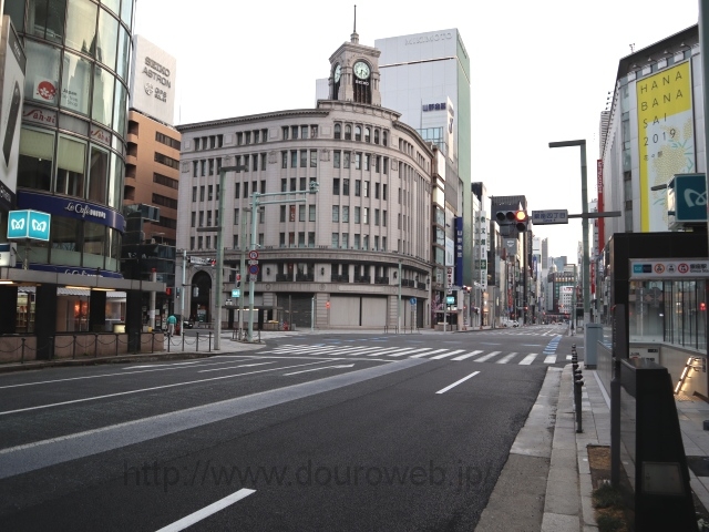 銀座四丁目交差点の写真