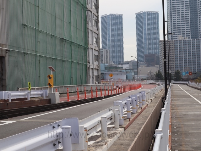 暫定迂回道路の写真