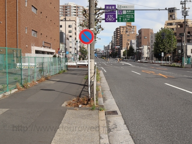 �����l���ڌ����_�t�߂̎ʐ^