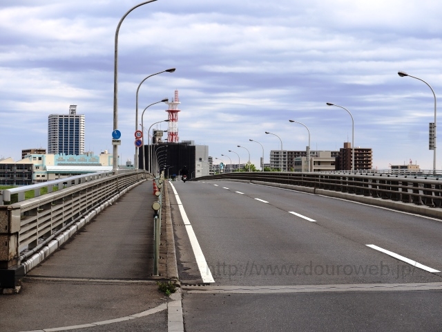 新荒川大橋の写真