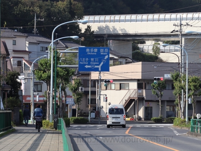 友田交差点の写真
