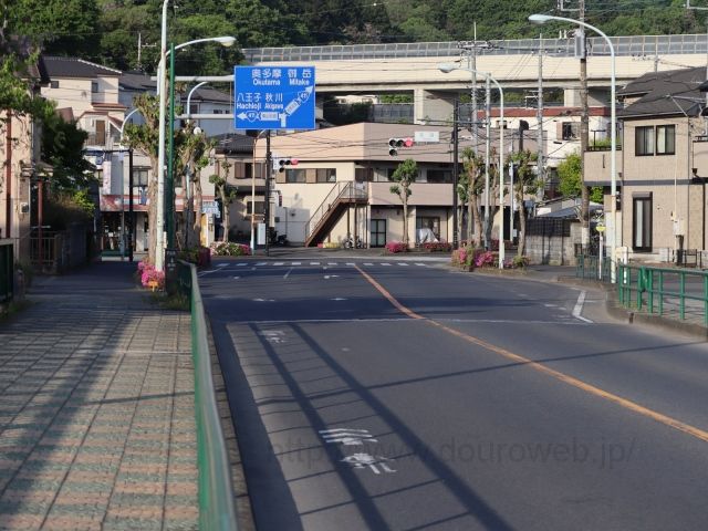 友田交差点の写真