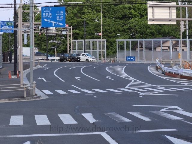 武蔵野橋北交差点の写真