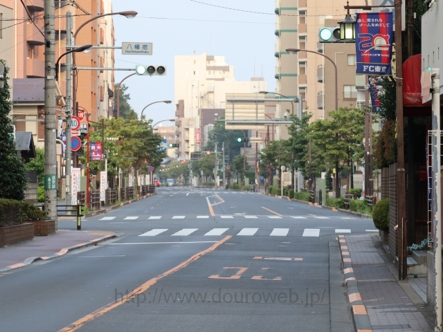 八幡宿交差点の写真